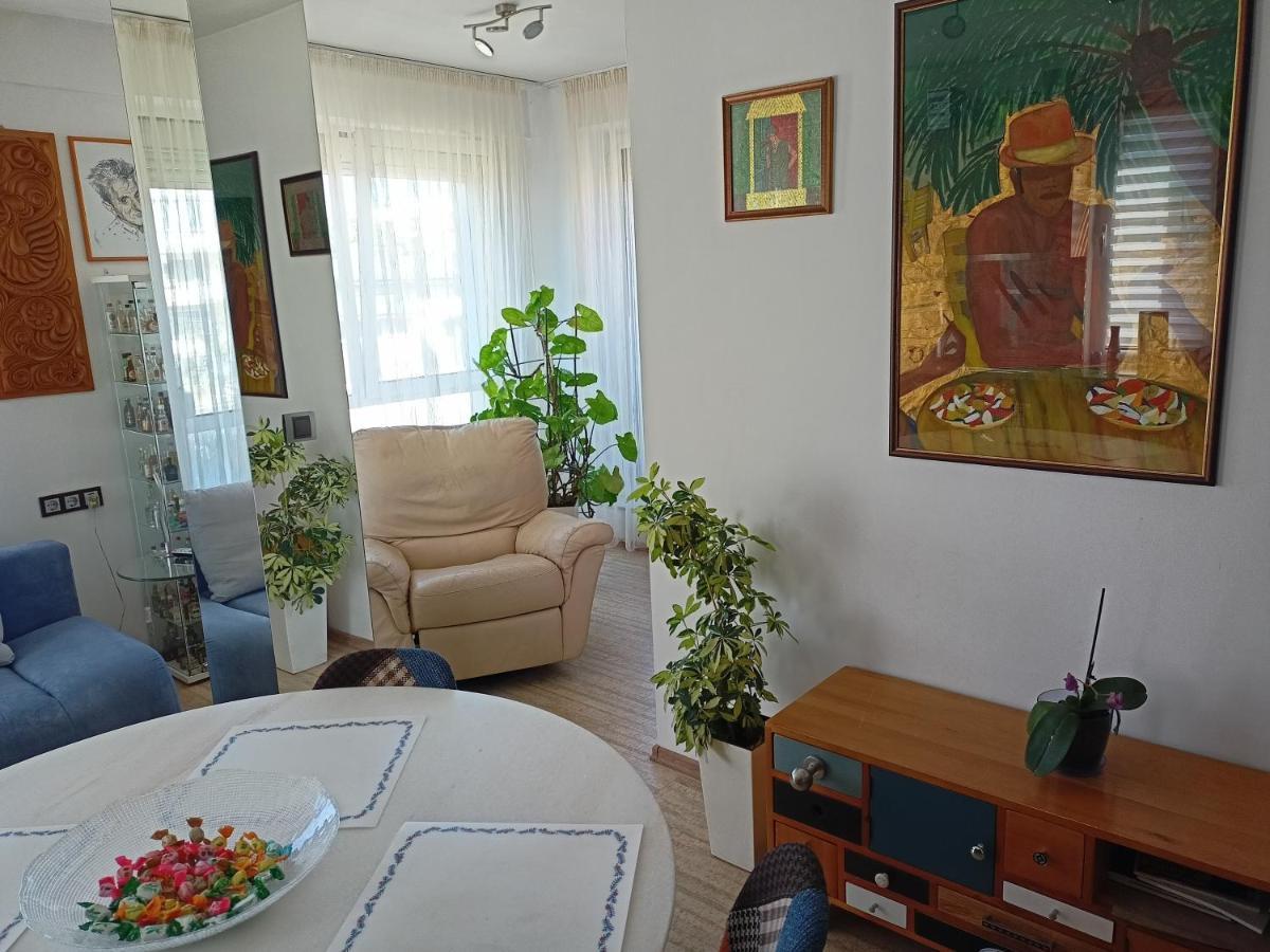 Bright Apartment At A Great Location صوفيا المظهر الخارجي الصورة