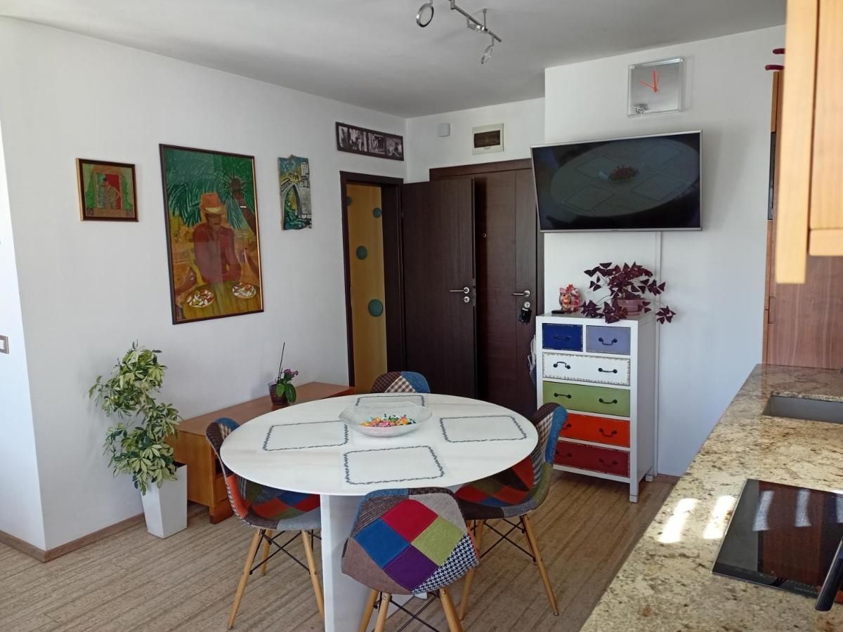 Bright Apartment At A Great Location صوفيا المظهر الخارجي الصورة