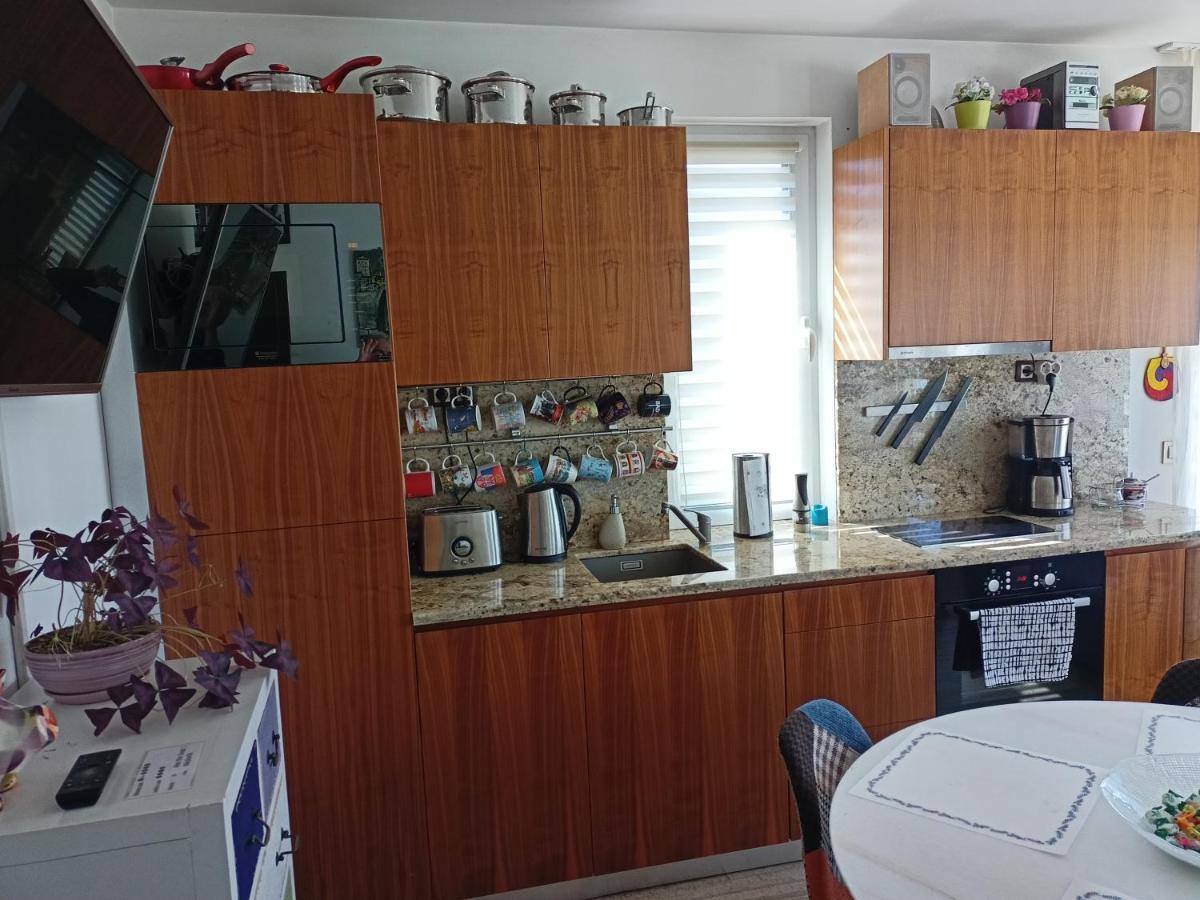 Bright Apartment At A Great Location صوفيا المظهر الخارجي الصورة